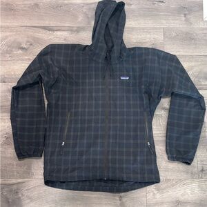 Patagonia Black Plaid Hooded Windbreaker Jacket